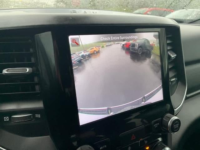 2022 RAM 1500 Big Horn 4x4 Crew Cab 5'7" Box