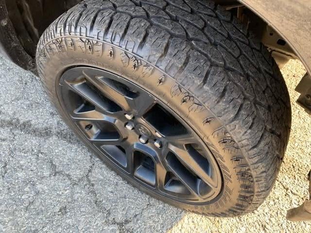 2021 RAM 1500 Laramie 4x4 Crew Cab 5'7" Box