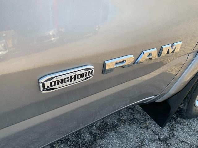 2019 RAM 1500 Longhorn 4x4 Crew Cab 5'7" Box