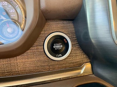 2019 RAM 1500 Longhorn 4x4 Crew Cab 5'7" Box