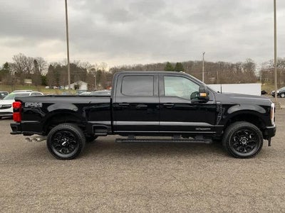 2024 Ford F-350 LARIAT 4WD Crew Cab 6.75' Box