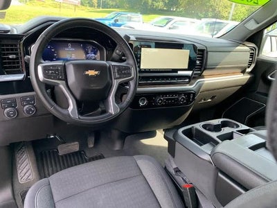 2024 Chevrolet Silverado 1500 Crew Cab Short Box 4-Wheel Drive LT 2FL