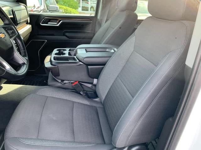 2024 Chevrolet Silverado 1500 Crew Cab Short Box 4-Wheel Drive LT 2FL
