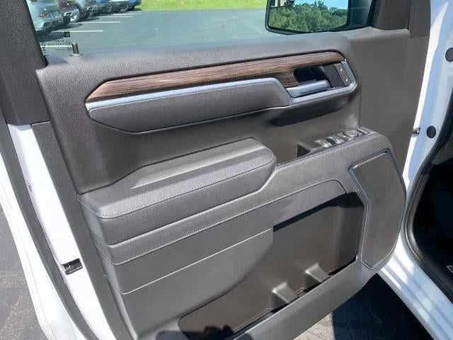2025 Chevrolet Silverado 1500 Crew Cab Short Box 4-Wheel Drive LT 2FL