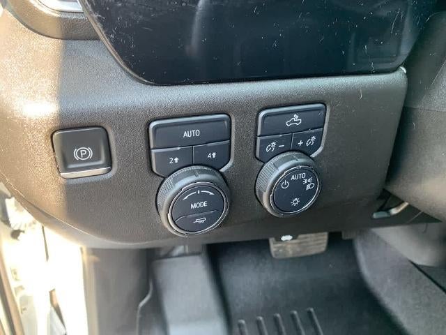 2025 Chevrolet Silverado 1500 Crew Cab Short Box 4-Wheel Drive LT 2FL