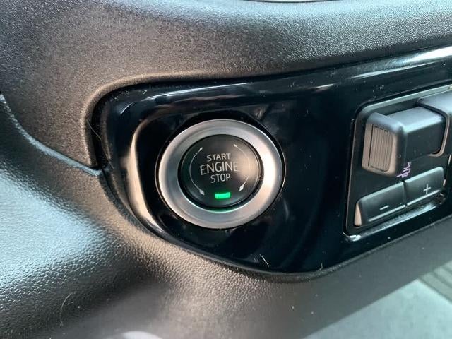 2025 Chevrolet Silverado 1500 Crew Cab Short Box 4-Wheel Drive LT 2FL