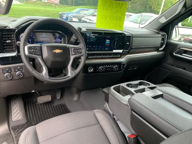 2024 Chevrolet Silverado 1500 Double Cab Standard Box 4-Wheel Drive LT 2FL