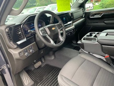 2024 Chevrolet Silverado 1500 Double Cab Standard Box 4-Wheel Drive LT 2FL