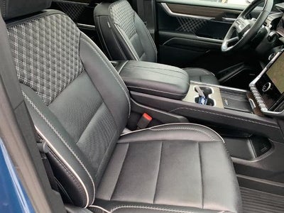 2026 GMC Acadia AWD Denali