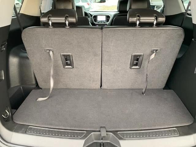 2023 GMC Acadia AWD AT4