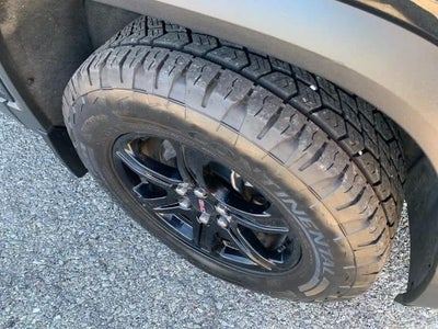 2023 GMC Acadia AWD AT4