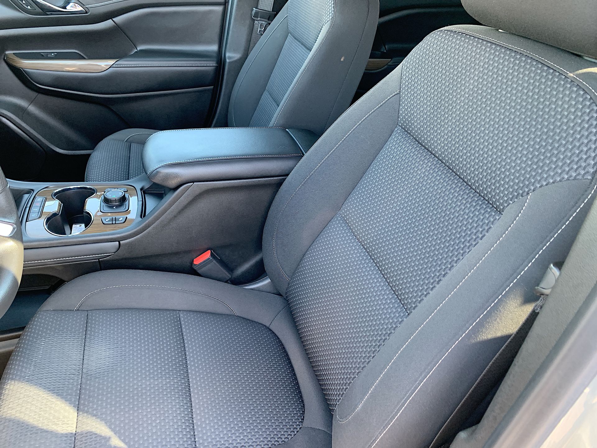 2023 GMC Acadia AWD SLE