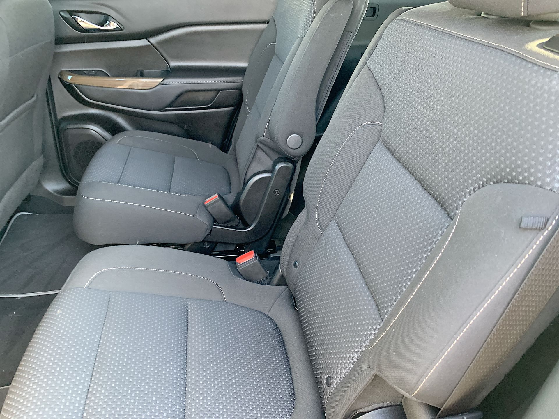 2023 GMC Acadia AWD SLE