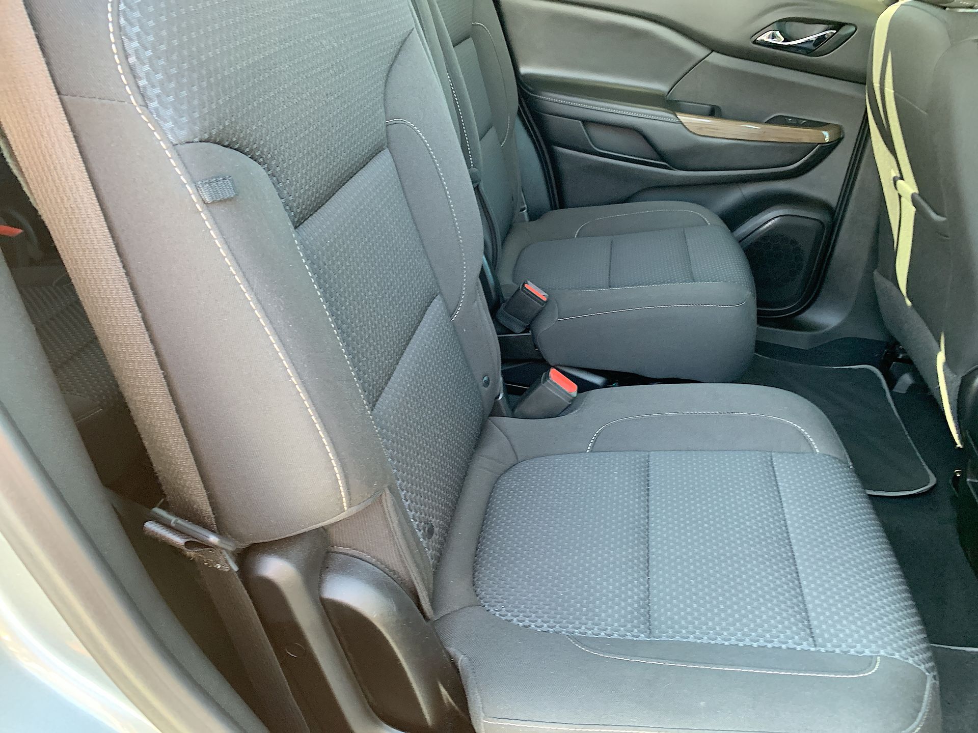 2023 GMC Acadia AWD SLE