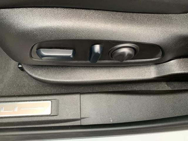 2023 GMC Acadia AWD Denali