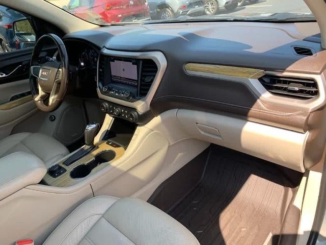2019 GMC Acadia Denali - Photo 13