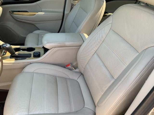2019 GMC Acadia Denali - Photo 18