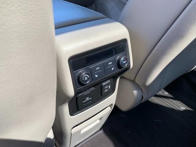2019 GMC Acadia Denali - Photo 21