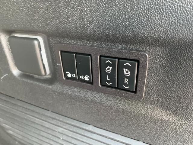 2023 GMC Yukon XL 4WD 4dr AT4