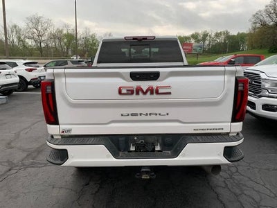 2024 GMC Sierra 2500 HD Crew Cab Standard Box 4-Wheel Drive Denali