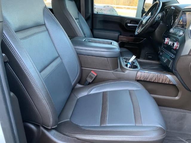 2022 GMC Sierra 2500 HD Crew Cab Long Box 4-Wheel Drive Denali