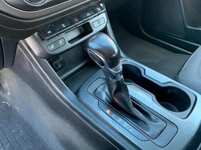 2022 GMC Canyon Crew Cab Short Box 4-Wheel Drive AT4 w/Cloth