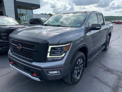 2021 Nissan TITAN 4x4 Crew Cab PRO-4X