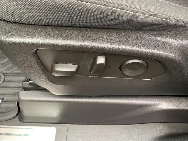 2023 Chevrolet Silverado 1500 Crew Cab Short Box 4-Wheel Drive RST