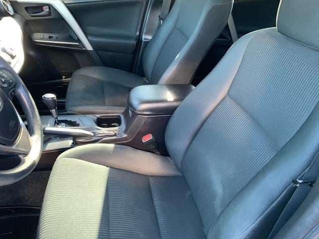 2018 Toyota RAV4 LE AWD (Natl)