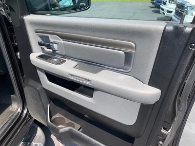 2016 RAM 1500 4WD Crew Cab 5.7 Ft Box Big Horn