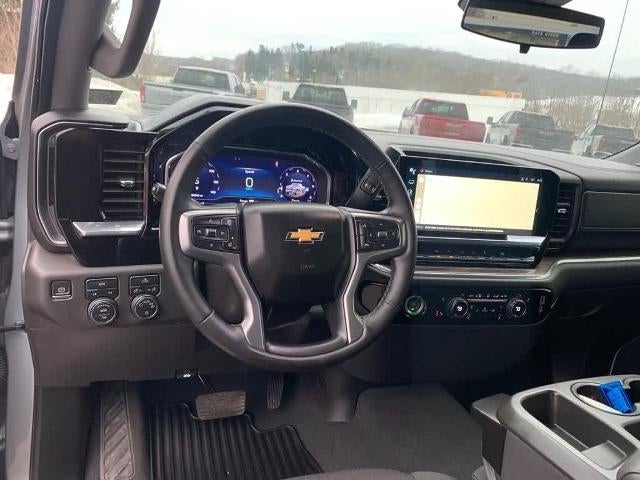 2024 Chevrolet Silverado 1500 Crew Cab Short Box 4-Wheel Drive LT 2FL