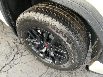 2026 GMC Sierra 1500 Crew Cab Short Box 4-Wheel Drive Elevation 3VL
