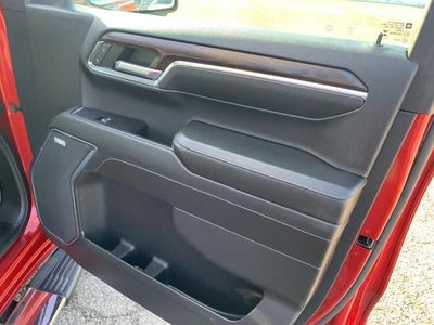 2023 GMC Sierra 1500 Crew Cab Short Box 4-Wheel Drive SLT