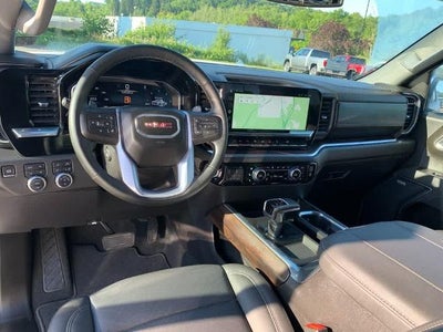 2025 GMC Sierra 1500 Crew Cab Short Box 4-Wheel Drive SLT
