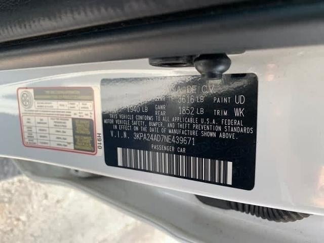 2022 Kia Rio S IVT