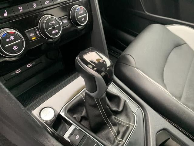2023 Volkswagen Taos SEL 4MOTION *Ltd Avail*