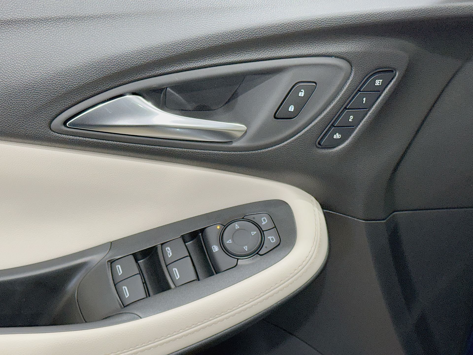 2026 Buick Encore GX Avenir AWD