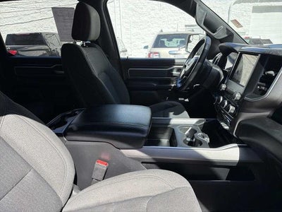 2020 RAM 1500 Big Horn 4x4 Crew Cab 5'7" Box