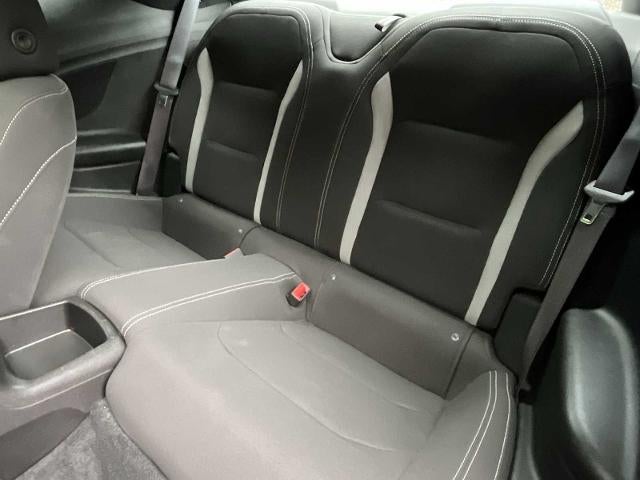 2016 Chevrolet Camaro 2dr Coupe 1LT