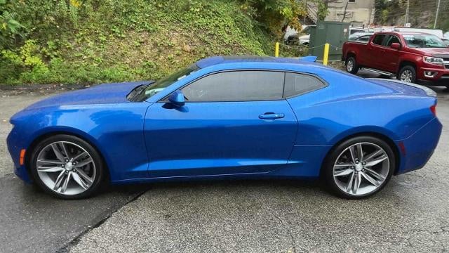 2016 Chevrolet Camaro 2dr Coupe 1LT