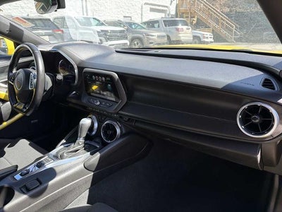 2018 Chevrolet Camaro 2dr Coupe 1LT