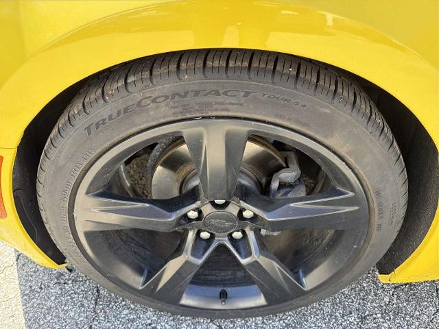 2018 Chevrolet Camaro 2dr Coupe 1LT