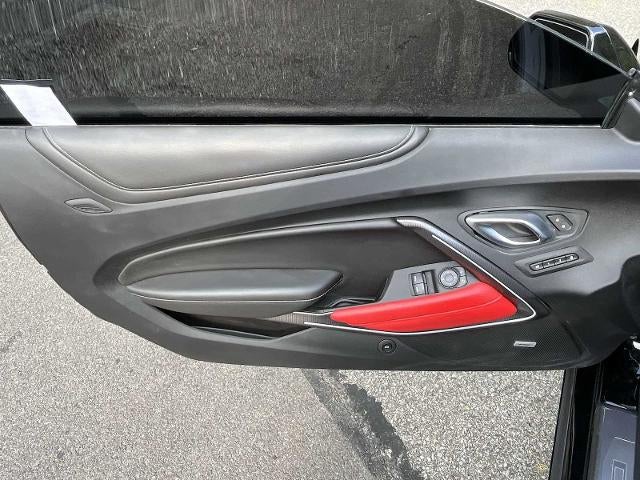 2021 Chevrolet Camaro 2dr Coupe 2SS