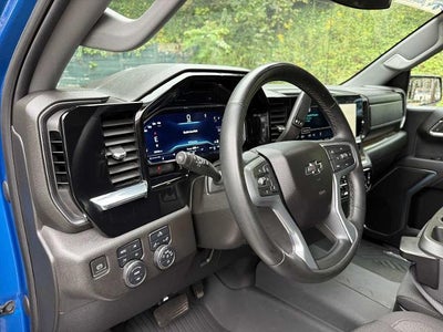 2023 Chevrolet Silverado 1500 Crew Cab Short Box 4-Wheel Drive RST