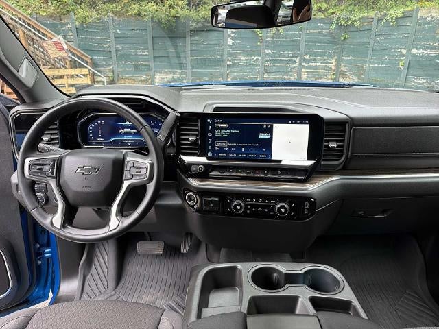 2023 Chevrolet Silverado 1500 Crew Cab Short Box 4-Wheel Drive RST