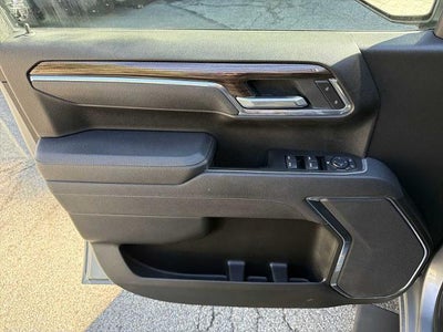 2025 Chevrolet Silverado 1500 Crew Cab Short Box 4-Wheel Drive LT 2FL
