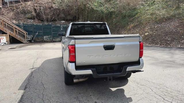 2024 Toyota Tacoma 4WD SR5 Double Cab 5' Bed AT (GS)