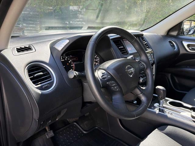 2018 Nissan Pathfinder 4x4 SV