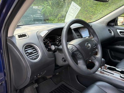 2017 Nissan Pathfinder 4x4 Platinum