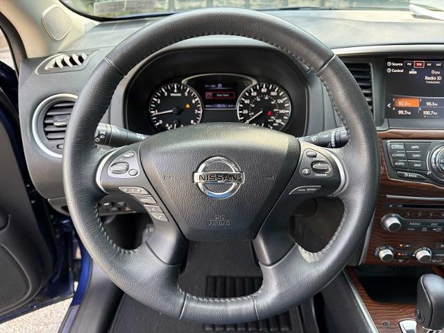 2017 Nissan Pathfinder 4x4 Platinum